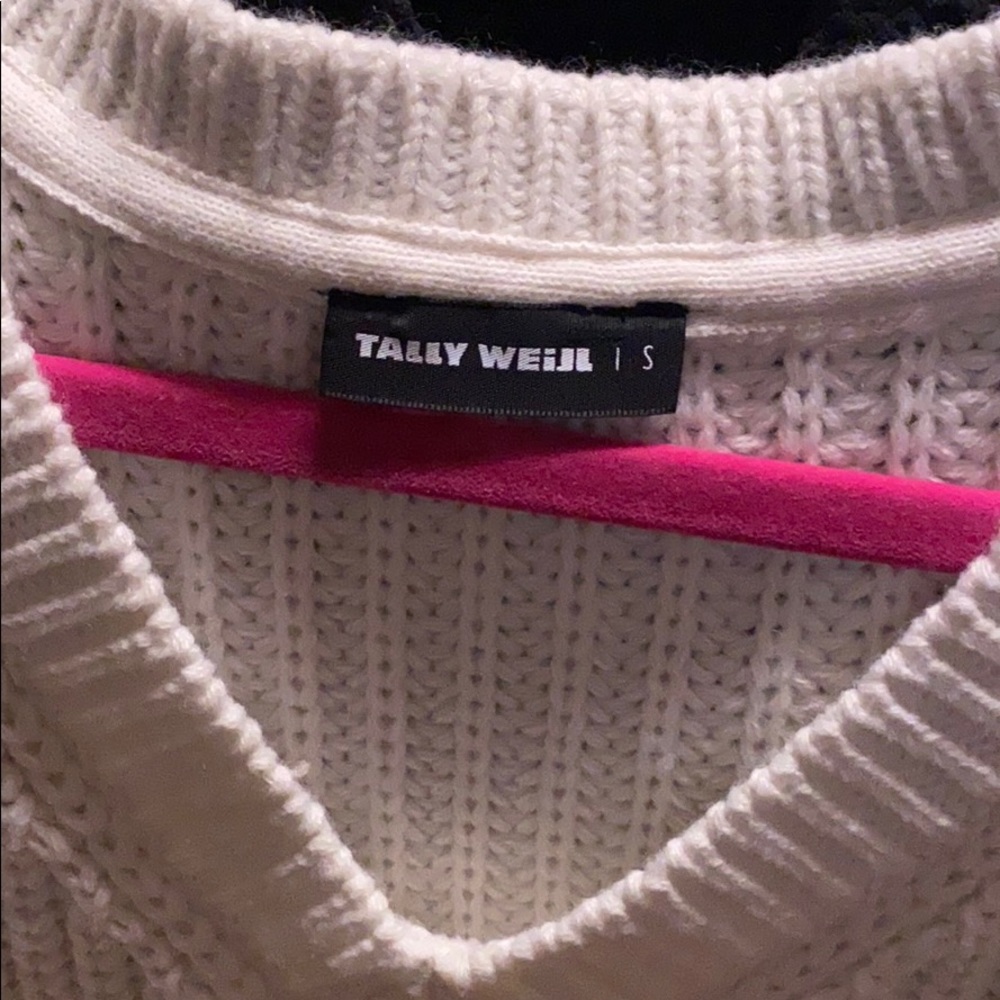 Sweater Bundle - Picture 4 of 4